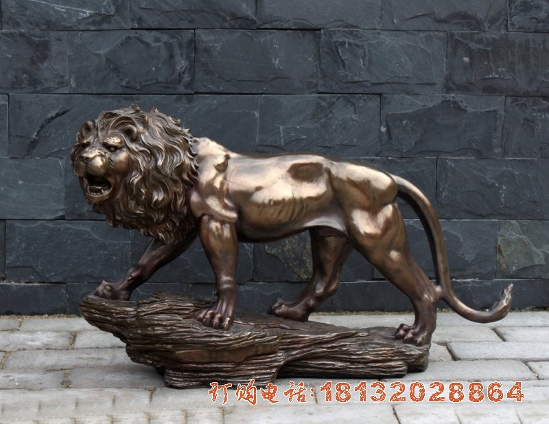 公园动物(wù)狮子铜雕
