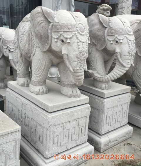 大理(lǐ)石门口大象雕塑