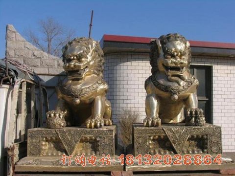 中國(guó)传统狮子铜雕