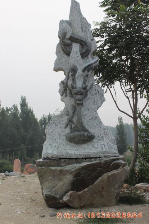 公园景區(qū)青石吐水龙