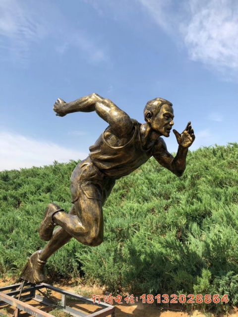 校园跑步人物(wù)铜雕